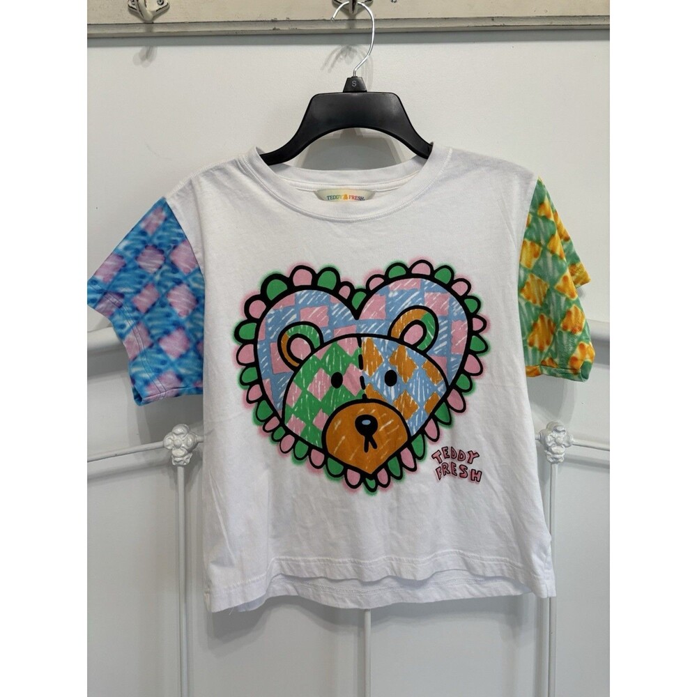 Women’s Teddy Fresh X Gentle Thrills White Crop T Shirt Medium Teddy Bear